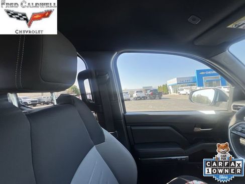 Used 2025 Toyota Tacoma TRD Off-Road AWD/4WD image 15