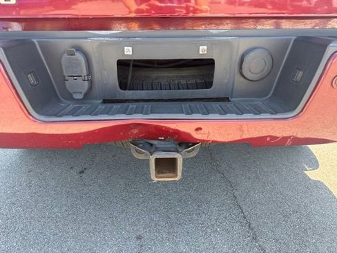Used 2017 Chevrolet Silverado 1500 High Country AWD/4WD image 13
