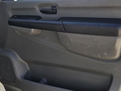 Used 2013 Nissan NV 2500 S w/ PWR Basic Pkg image 8