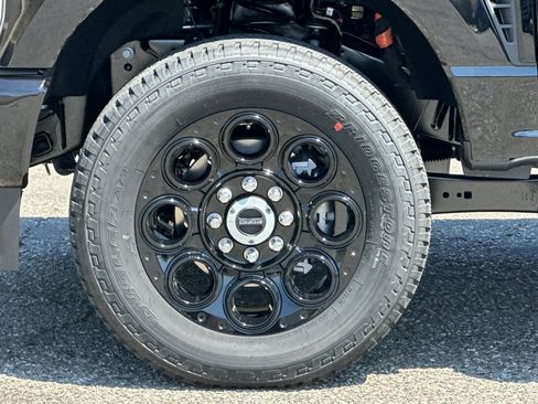 New 2026 Ford F250 Lariat w/ Black Appearance Package AWD/4WD image 25