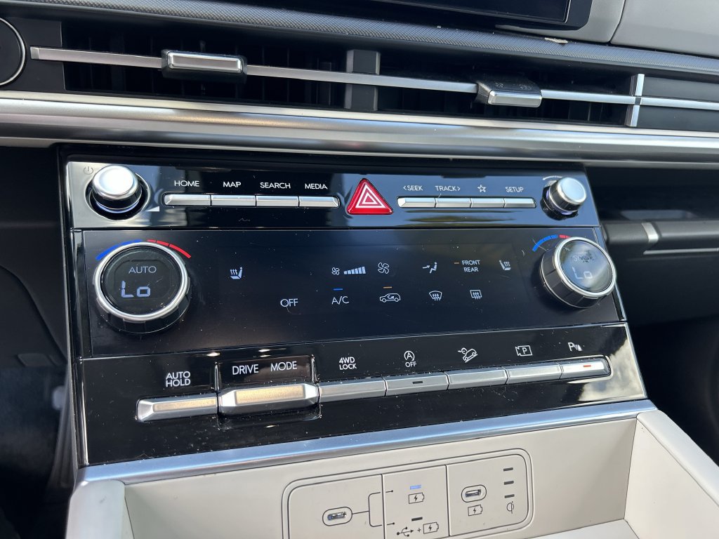 Certified 2024 Hyundai Santa Fe SEL AWD/4WD image 28