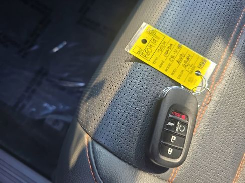 Used 2024 Honda CR-V Sport Touring image 38