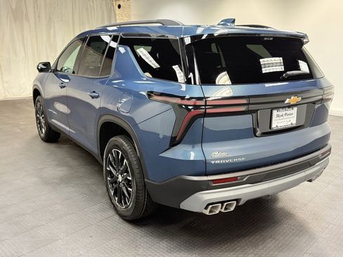 New 2026 Chevrolet Traverse LT w/ Sun and Wheel Package image 3