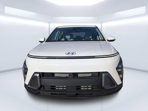 New 2026 Hyundai Kona SE FWD image 8