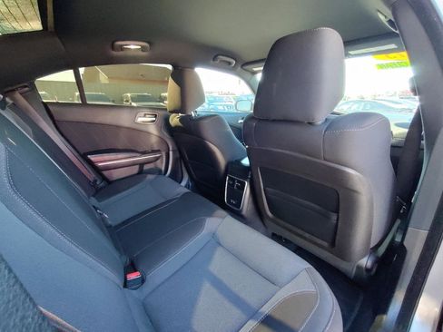 Used 2015 Dodge Charger SXT image 44