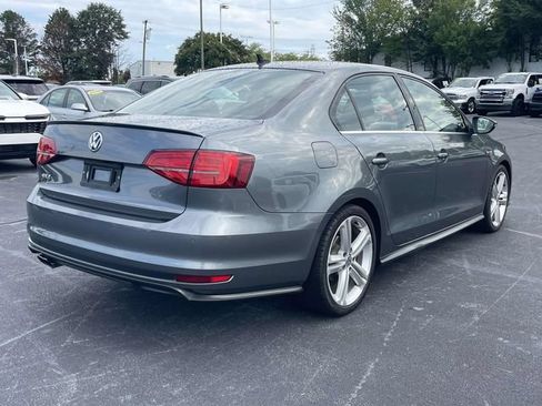 Used 2017 Volkswagen Jetta GLI FWD image 8
