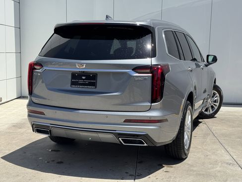 New 2025 Cadillac XT6 Luxury image 6