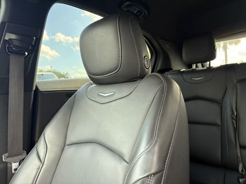 Used 2024 Cadillac XT4 Premium Luxury image 13