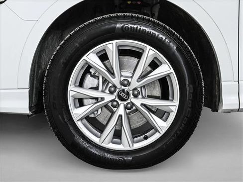 Certified 2025 Audi Q3 2.0T Premium w/ Convenience Package image 25