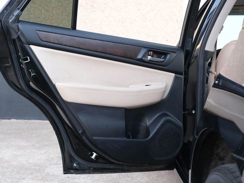 Used 2016 Subaru Outback 2.5i Limited image 24