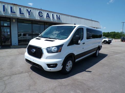Used 2024 Ford Transit 350 XLT RWD image 3