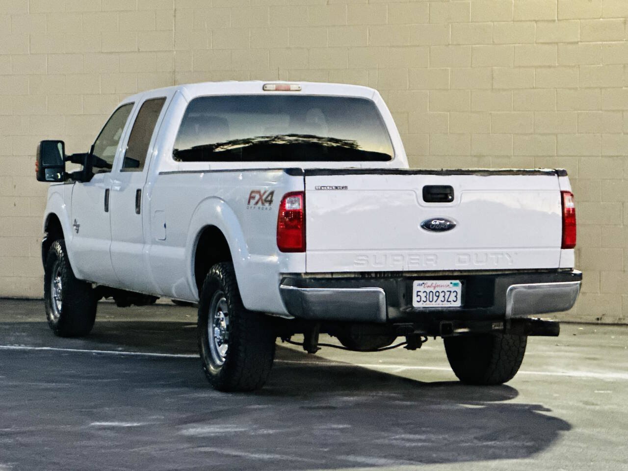 Used 2015 Ford F250 XL w/ Power Equipment Group AWD/4WD image 5