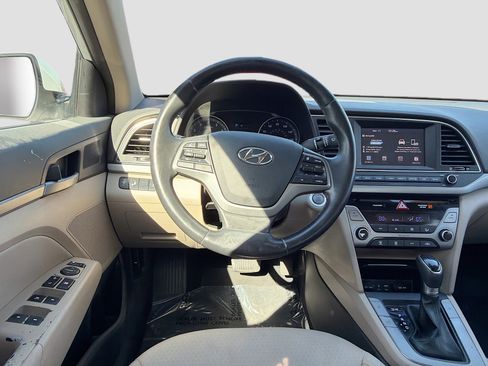 Used 2017 Hyundai Elantra SE w/ SE A/T Tech Package 03 image 41
