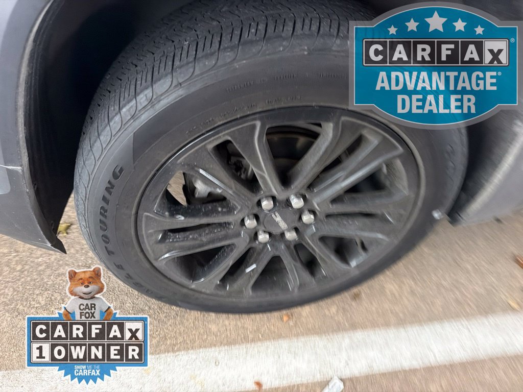 Certified 2023 GMC Acadia SLE w/ Driver Convenience Package FWD image 8
