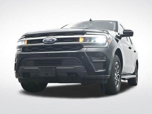 Used 2023 Ford Expedition XLT image 33