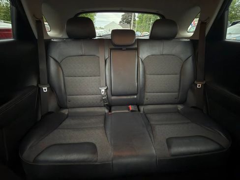 Used 2019 Kia Niro EX FWD image 24