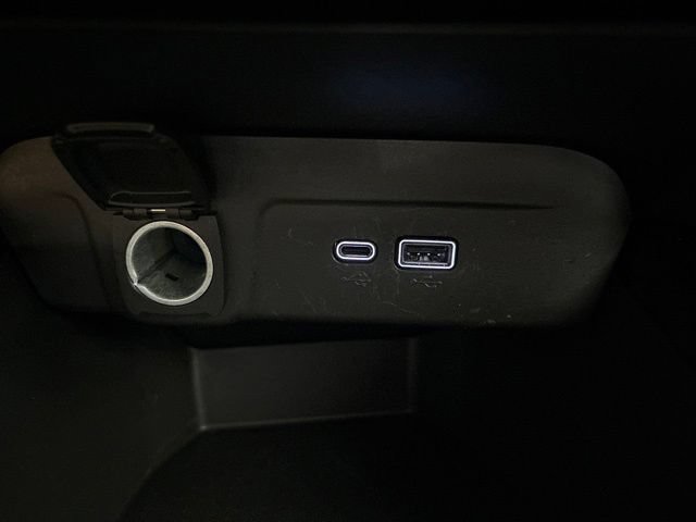 Used 2025 Chevrolet Trax LT FWD image 21
