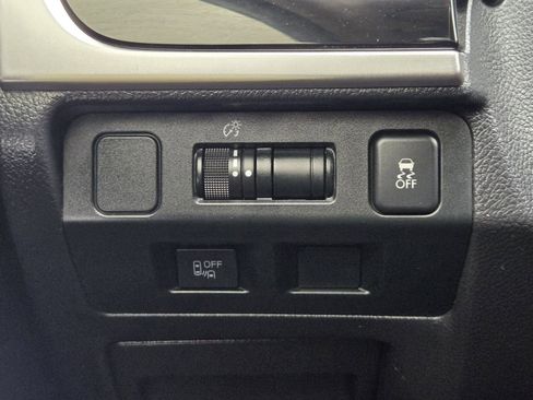 Used 2016 Subaru Crosstrek 2.0i Limited w/ Popular Package #2 image 23