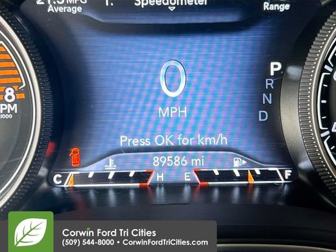 Used 2021 Jeep Cherokee Latitude Lux w/ Comfort/Convenience Group AWD/4WD image 2