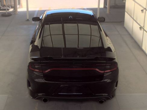 Used 2017 Dodge Charger R/T RWD image 5