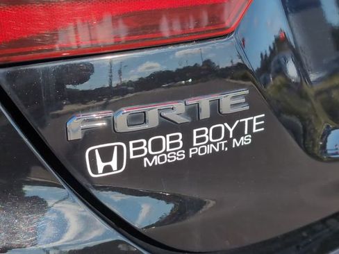 Used 2019 Kia Forte S w/ S Premium Package image 6