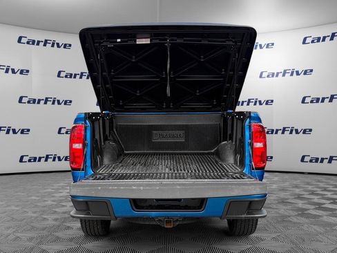 Used 2022 Chevrolet Colorado LT w/ LT Convenience Package AWD/4WD image 12
