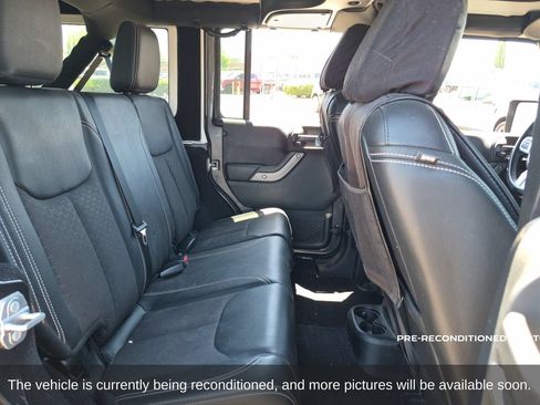 Used 2018 Jeep Wrangler Unlimited Sport AWD/4WD image 15