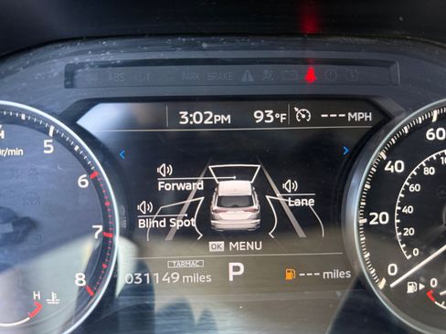 Used 2024 Mitsubishi Outlander ES FWD image 6