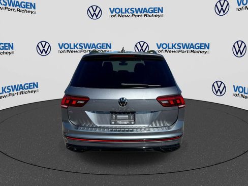 Used 2024 Volkswagen Tiguan SE R-Line FWD image 13