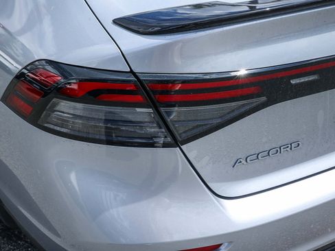 Used 2024 Honda Accord Sport image 8