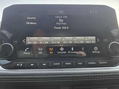 Used 2023 Nissan Rogue SL w/ SL Premium Package image 30