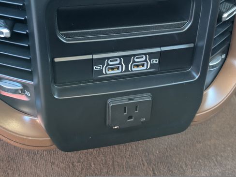 Used 2021 RAM 1500 Laramie image 43