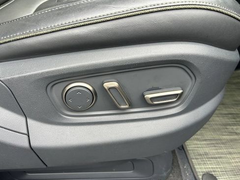 Used 2022 Rivian R1T Adventure AWD/4WD image 61