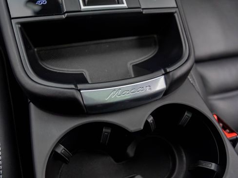 Certified 2025 Porsche Macan GTS image 22