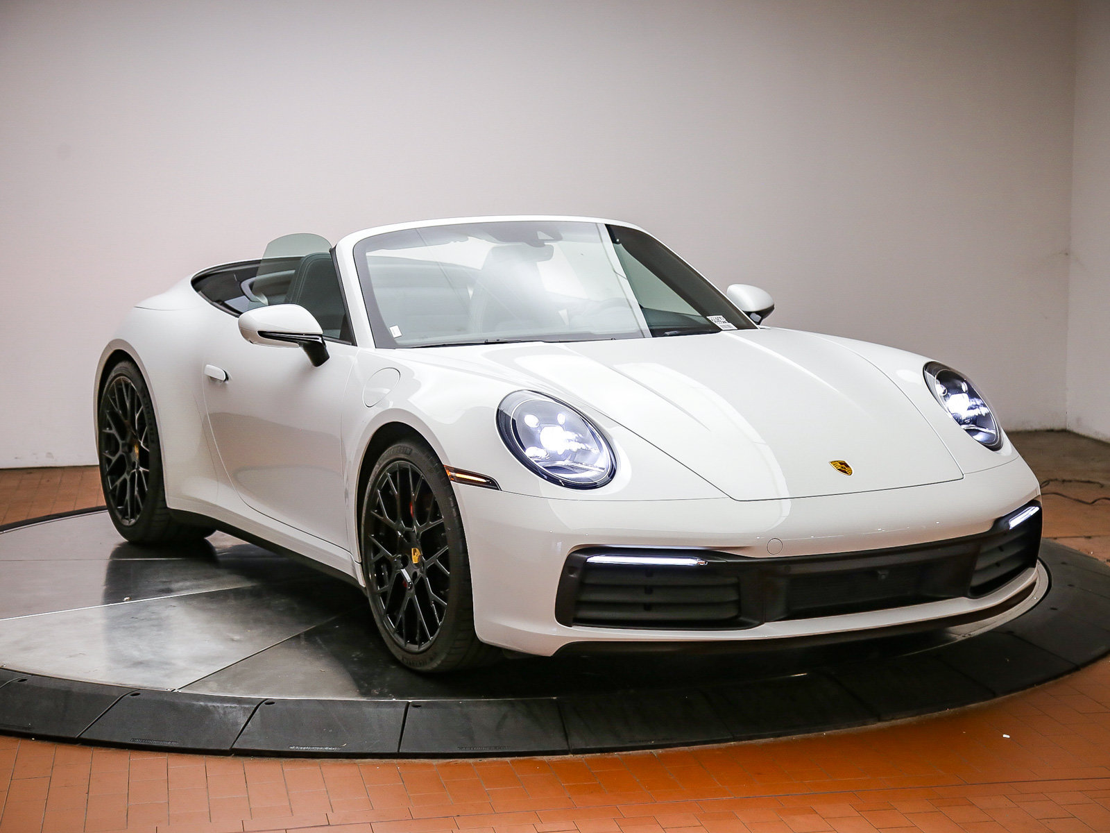 Certified 2024 Porsche 911 Carrera S RWD image 4