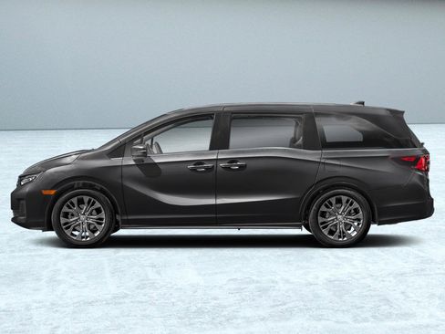New 2026 Honda Odyssey Touring image 3