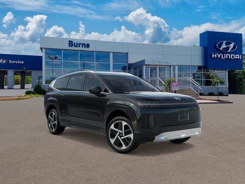 New 2026 Hyundai Ioniq 9 Limited image 2