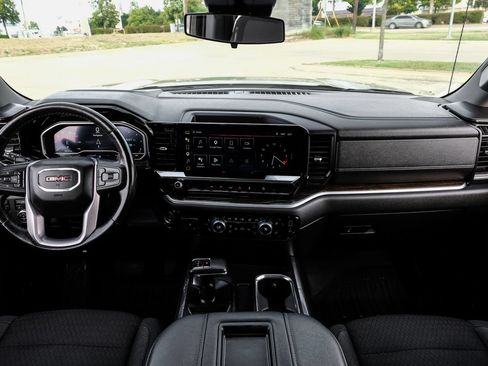Used 2022 GMC Sierra 1500 Elevation AWD/4WD image 14