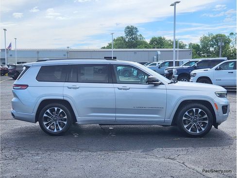 Used 2021 Jeep Grand Cherokee L Overland w/ Luxury Tech Group IV AWD/4WD image 10