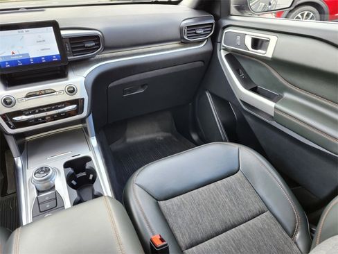 Certified 2022 Ford Explorer Timberline image 16