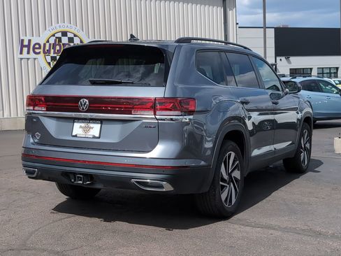 Used 2025 Volkswagen Atlas SE image 7