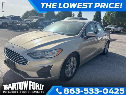 Used 2019 Ford Fusion SE FWD image 1
