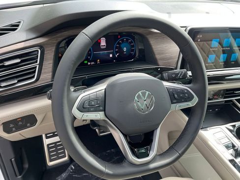 New 2026 Volkswagen Atlas SEL Premium R-Line image 9