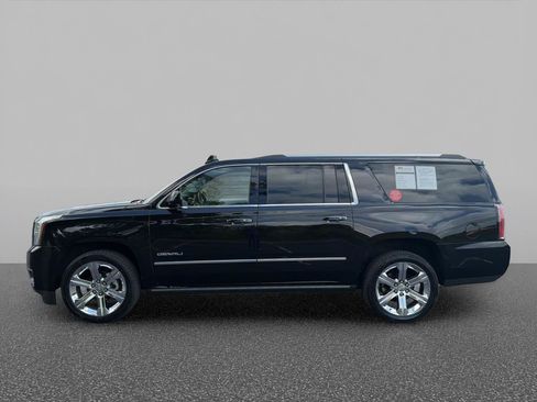 Used 2019 GMC Yukon XL Denali w/ Denali Ultimate Package AWD/4WD image 8