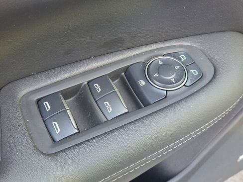 New 2025 Cadillac XT5 Luxury image 22