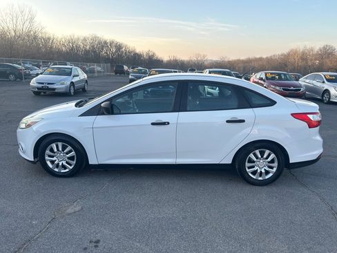 Used 2014 Ford Focus S FWD image 1