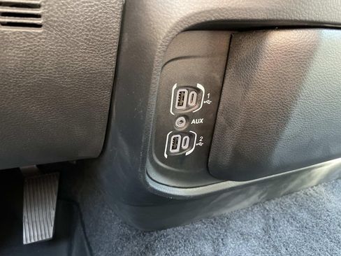 Used 2025 RAM 1500 Warlock AWD/4WD image 44