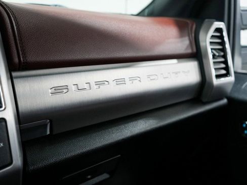 Used 2020 Ford F350 Platinum w/ Tremor Off-Road Package image 23