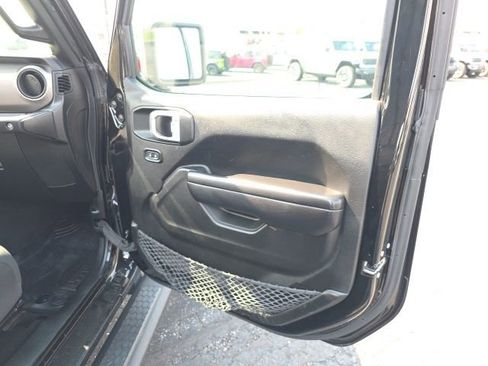 Used 2021 Jeep Wrangler Unlimited Sport w/ Sun And Sound Package AWD/4WD image 37