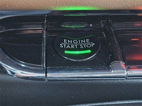 Certified 2023 Lincoln Nautilus Reserve image 21